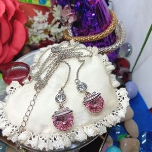 CALLURA Satin Circular Lariat Crystal Drop Necklace Adjustable 28"